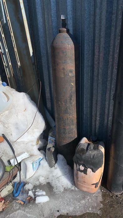 Продам Кислородный  балон