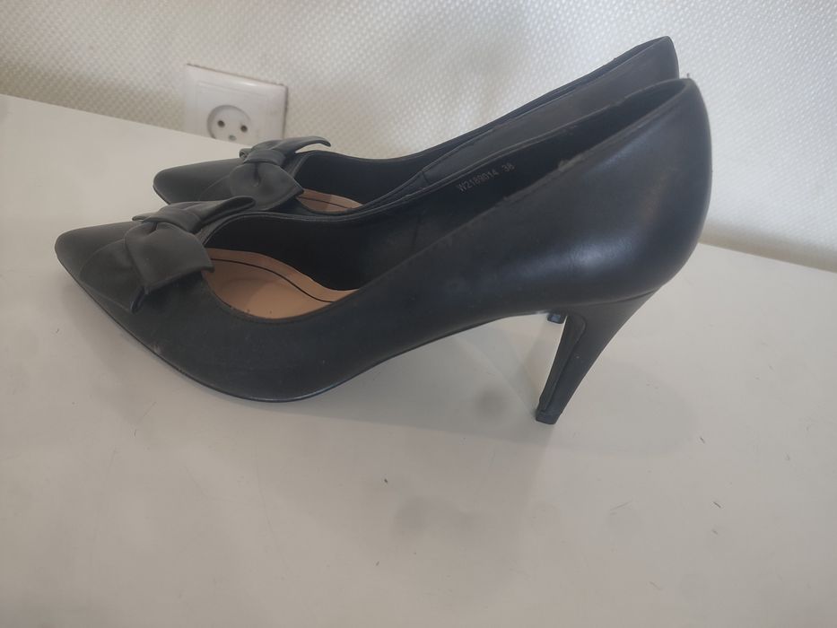 Продам туфли новые