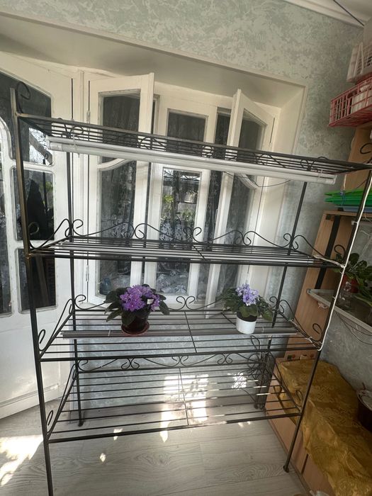 Стеллаж для цветов