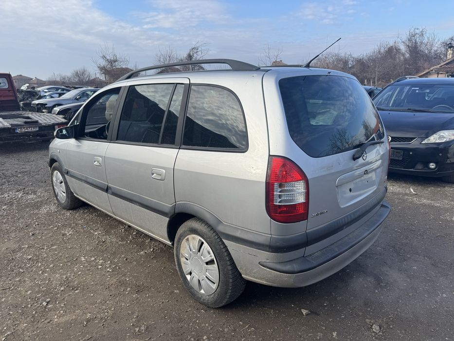 Опел зафира 2.2 бензин 2003 Г автоматик само на части