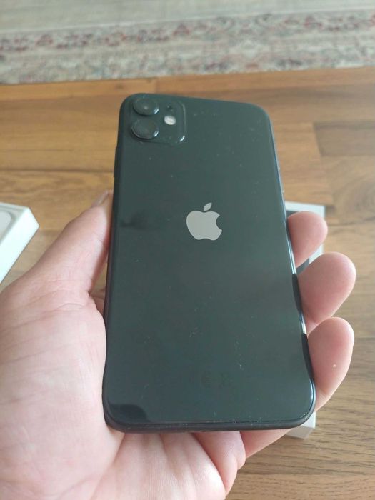 Vând Iphone 11 impecabil