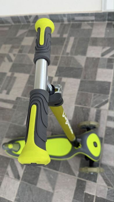 Trotineta Globber PRIMO Foldable Lights ca noua