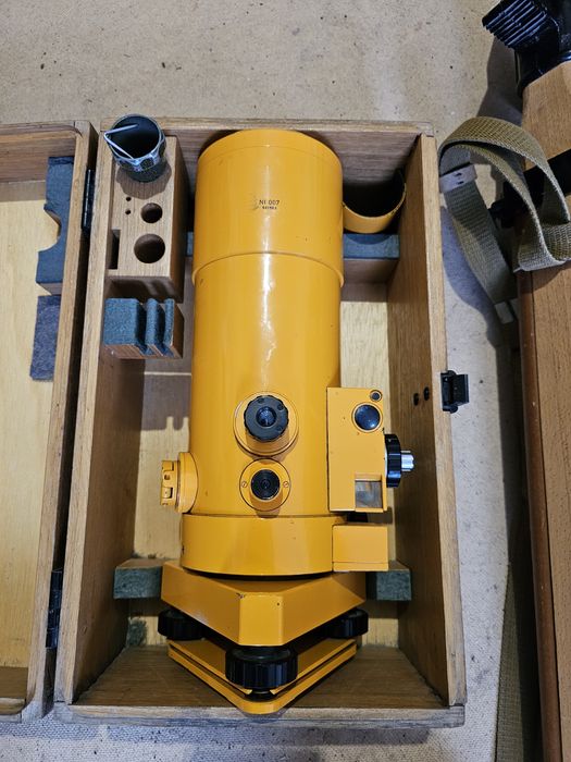 Нивелир,Штатив, тренога СССР