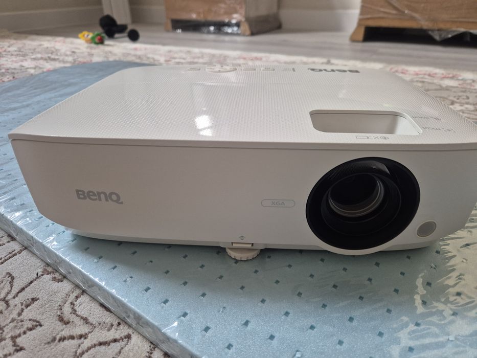 Проектор Beng в идеальном состояние