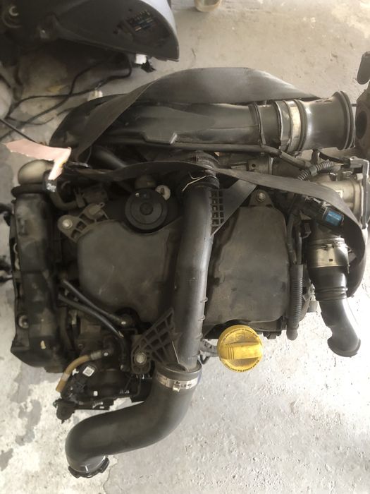 Vând motor Dacia si Renault