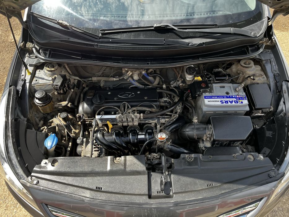 Hyundai Accent 2015 рестайлинг, 1.6, автомат