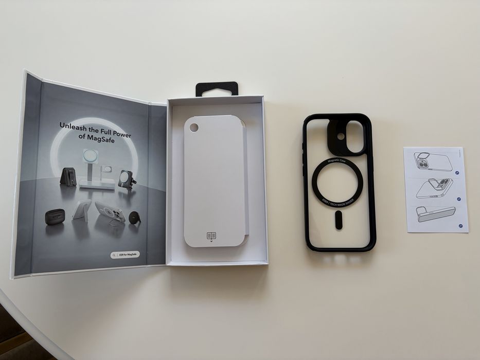 Husa iPhone 17 ESR Classic Hybrid HaloLock Kickstand, negru/transparenta