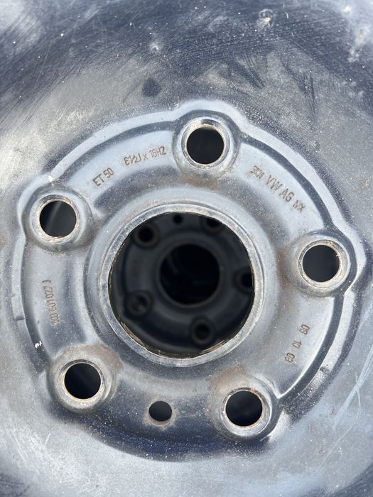 2 seturi jante volkswagen cu anvelope 205 55 16