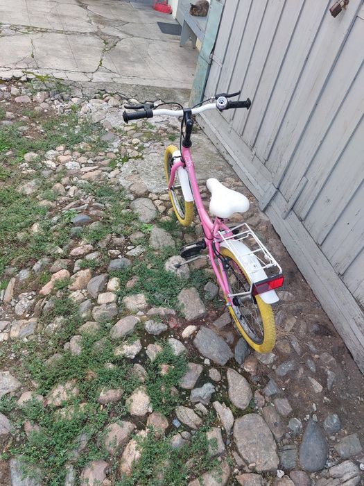 Vând bicicleta de copii