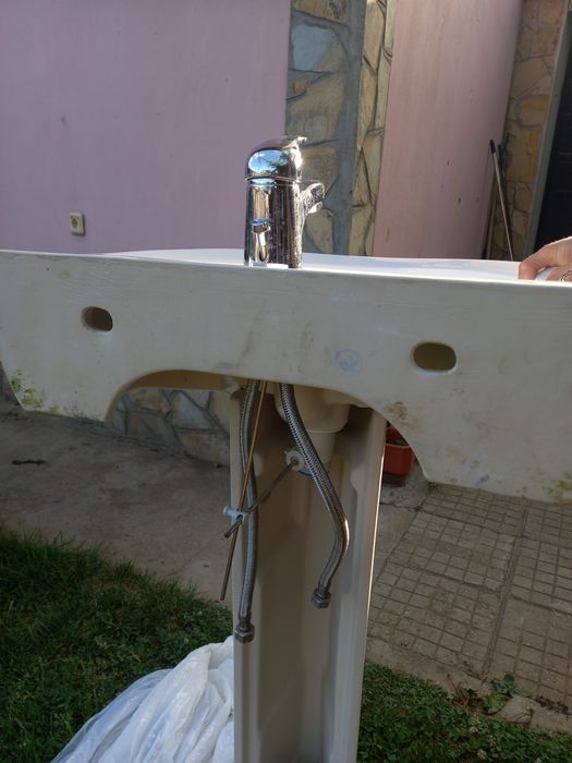 Мивка с ботуш и смесител