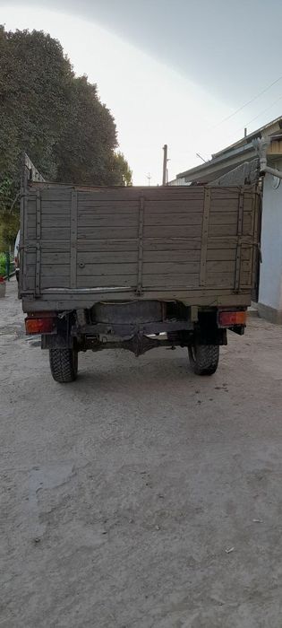 УАЗик бортовой сотилади