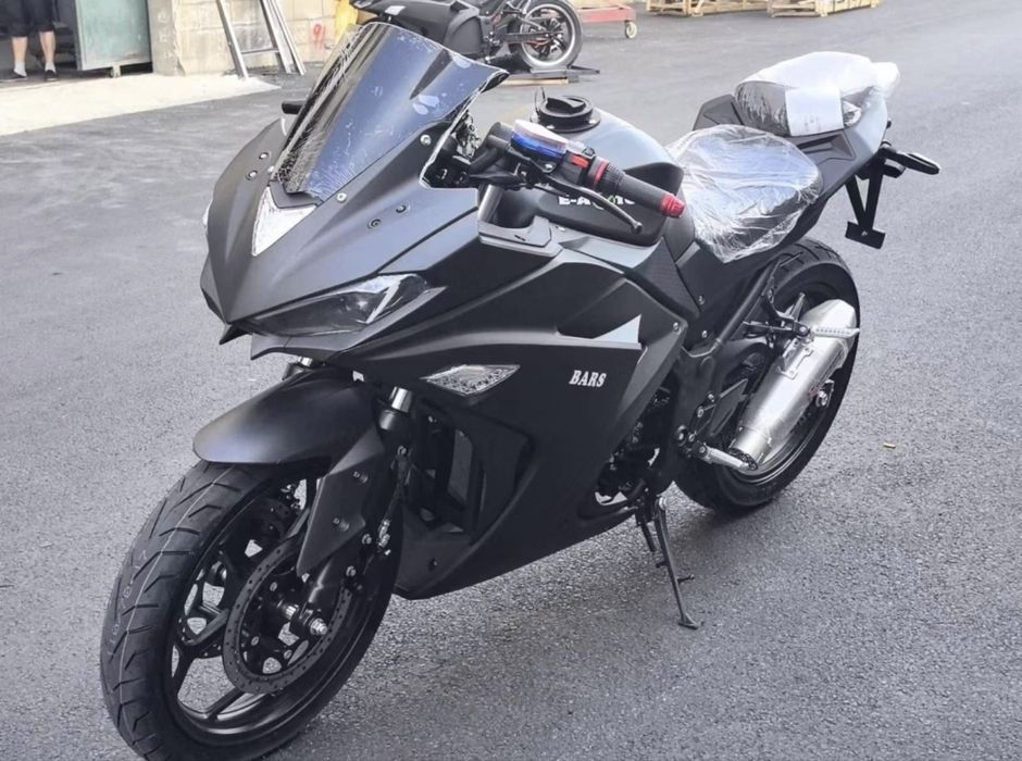 Yamaha R3 электромотоцикл