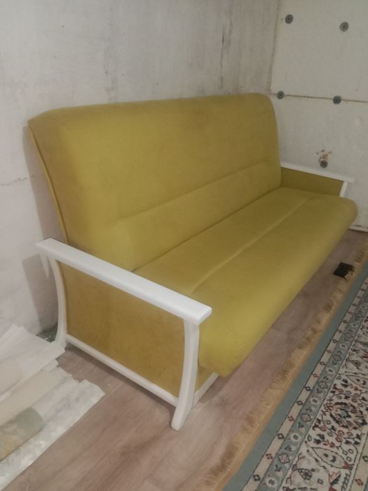 Диван  сатылады.