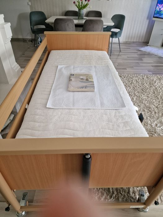 Vând pat Electric pt.persoane vârstnice sau cu dizabilități
