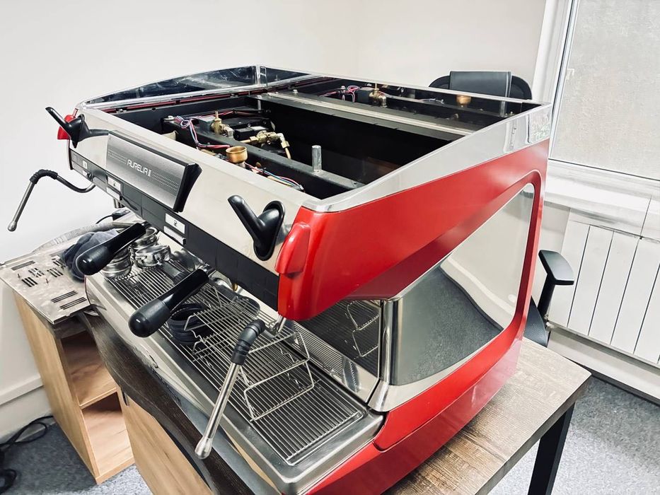 Продам Кофемашина Simonelli Aurelia 2