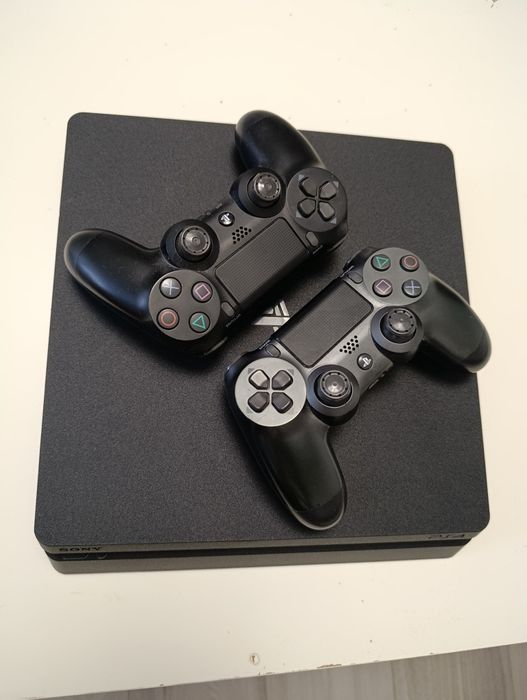 PlayStation 4 slim