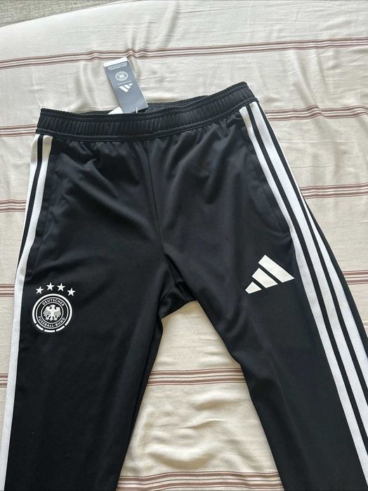 ADIDAS Tiro 26 Germany Presentation анцуг долнище на Националният отбор на Германия