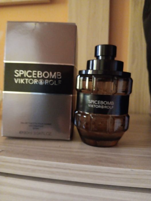 Парфюм SPECEBOMB Viktor Rolf