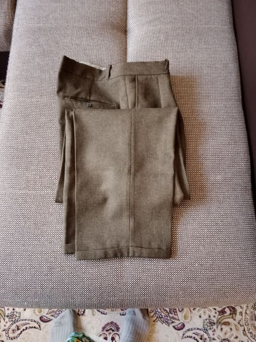 Продаются мужская одежда