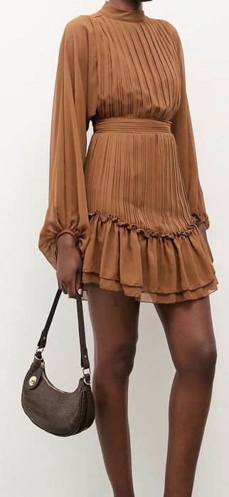 Елегантна рокля