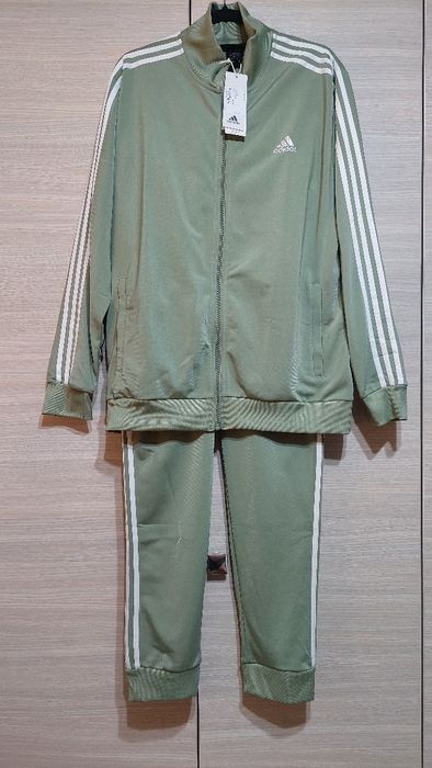 Trening Adidas mărimea L