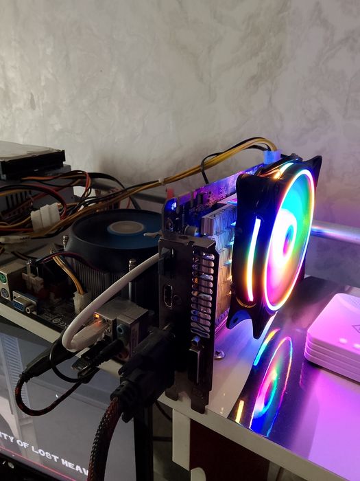 Продам видеокарту Gtx950 2gb