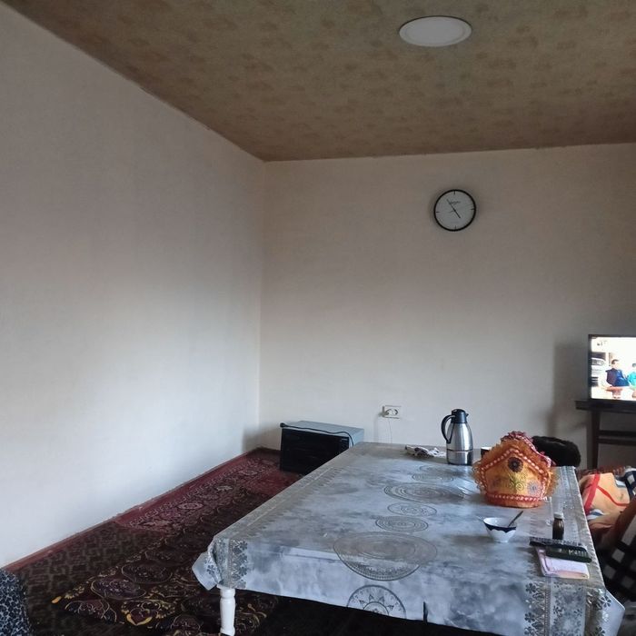 Chuqursoyda hovli sotiladi