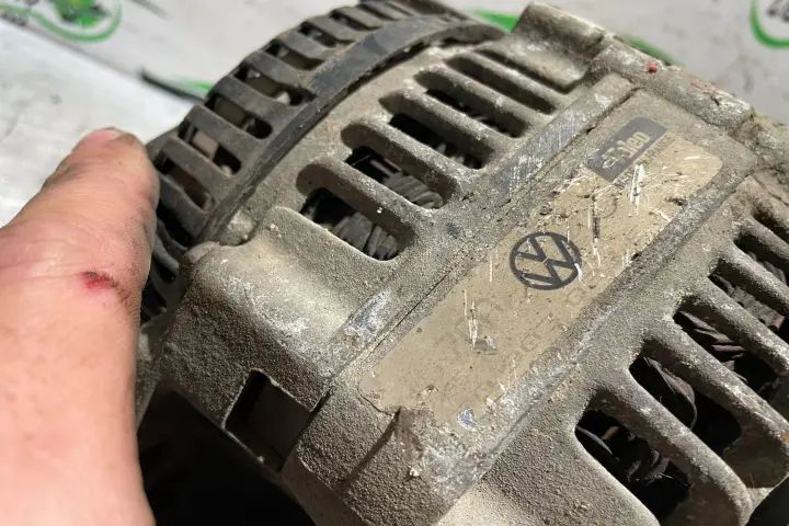Alternator Volkswagen VW Golf 2005 1.4 MT (75 hp)