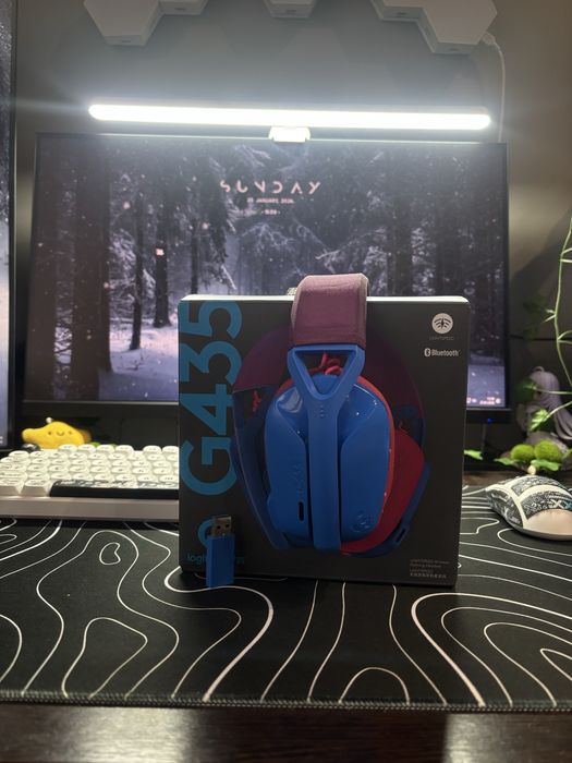 Продам наушники logitech g435