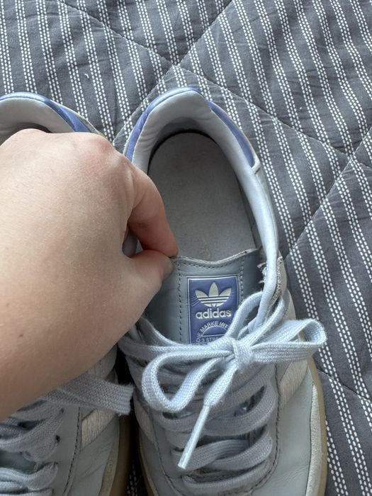 Кроссовки Адидас