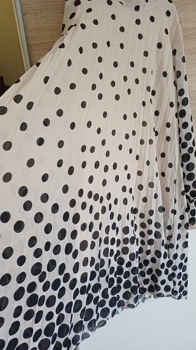 Шикозна дамска рокля