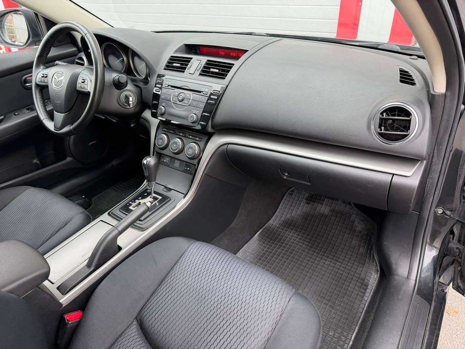 Mazda 6 2.0I 2011г