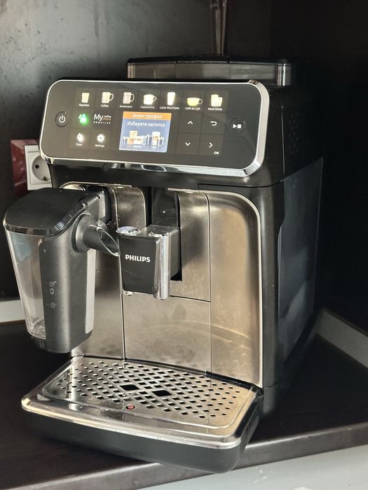 Еспресо машина Philips LatteGo Series 5400 EP5447/90