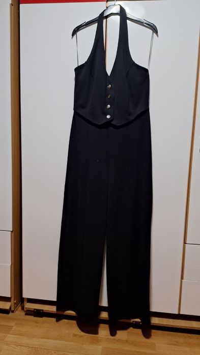 Salopeta pantalon larg, fara umeri si cu spatele gol