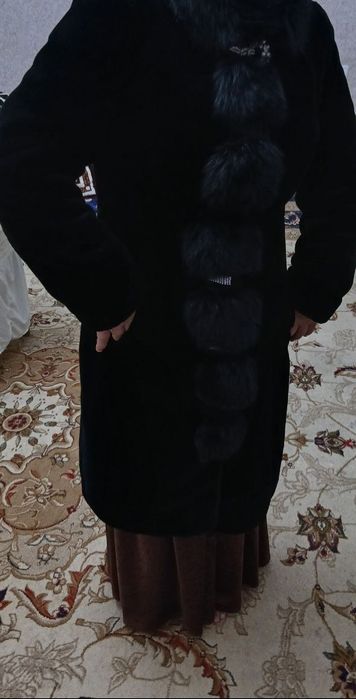 Palto qishki ayollarniki