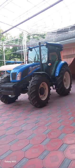 NEW HOLLAND TD5 110 sotiladi