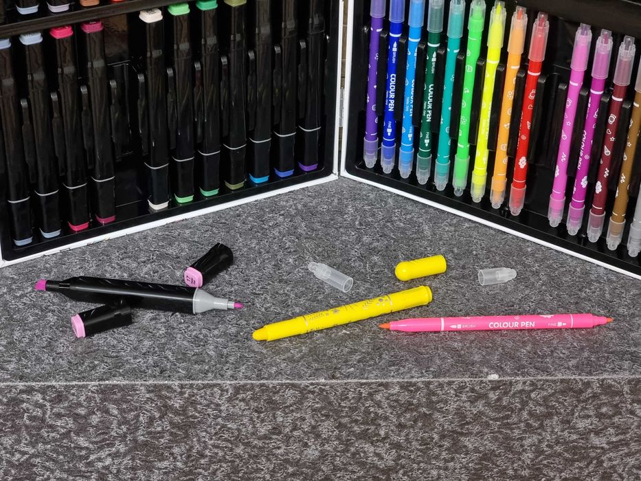 Набор для Рисования! Арт Набор / Набор для Детей /Творчества / Маркеры