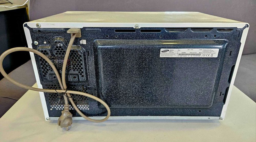 Микровълнова фурна Samsung ME71A, 20л, 800 W 06270-25