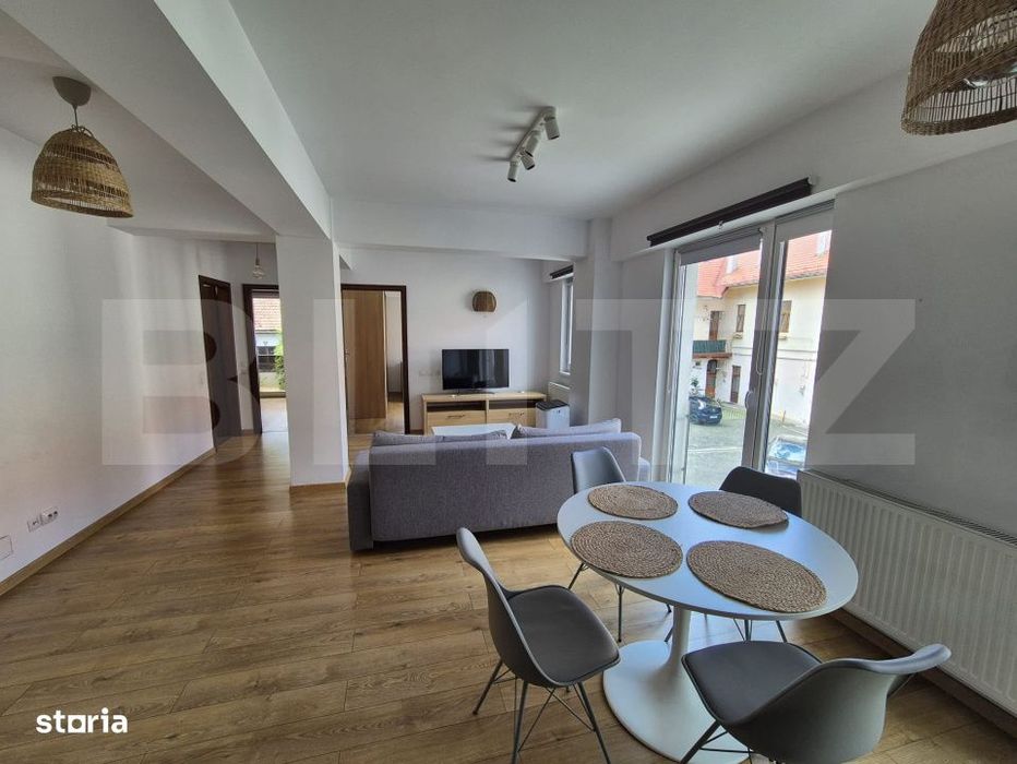 Apartament cu 3 camere, 2 bai, intermediar Parcare subteran, Centru! — fotografia 1