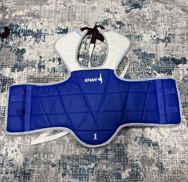 продаётся комплект для тхэквондо