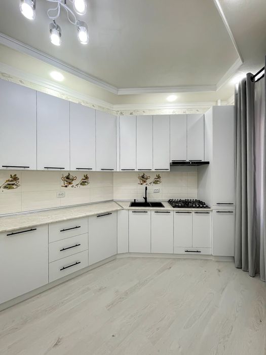 Срочно! Продажа. 4/2/9. Nice villas.