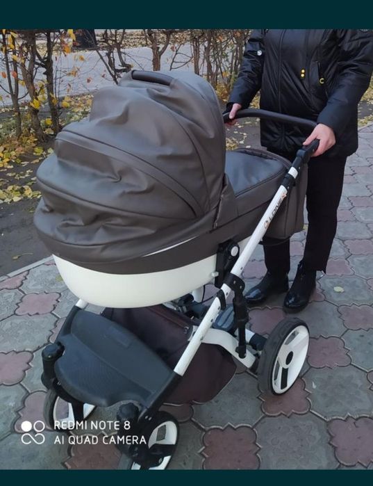 Детская коляска в хорошем состоянии