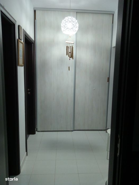 Vede din camera Padurea Rosu la200m, STB 200 m,etj 2 din3,lift,mobilat