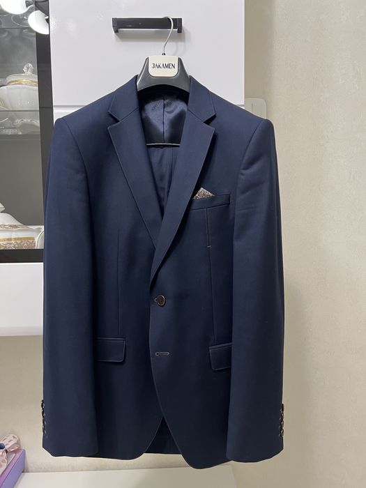 Мужской брючный костюм