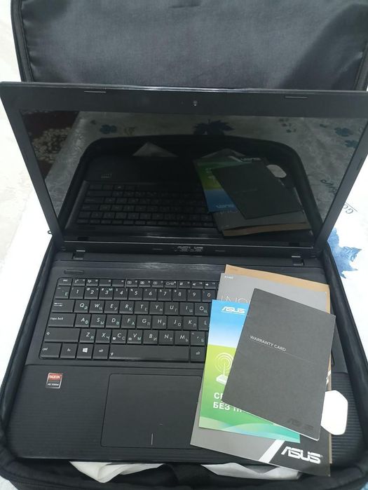 Ноутбук ASUS в хорошем состоянии