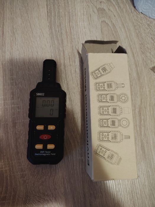 Detector unde electromagnetice EMF S8602 – Aparat măsurare radiații EMF – NOU