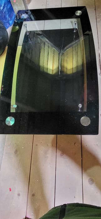 Vând masă de sticla