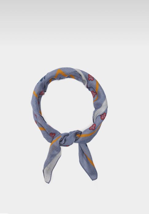 Квадратен принтиран шал PARFOIS