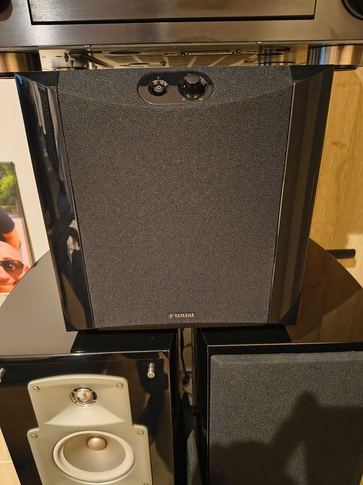 YAMAHA HiFi комплект усилвател субуфер колонии