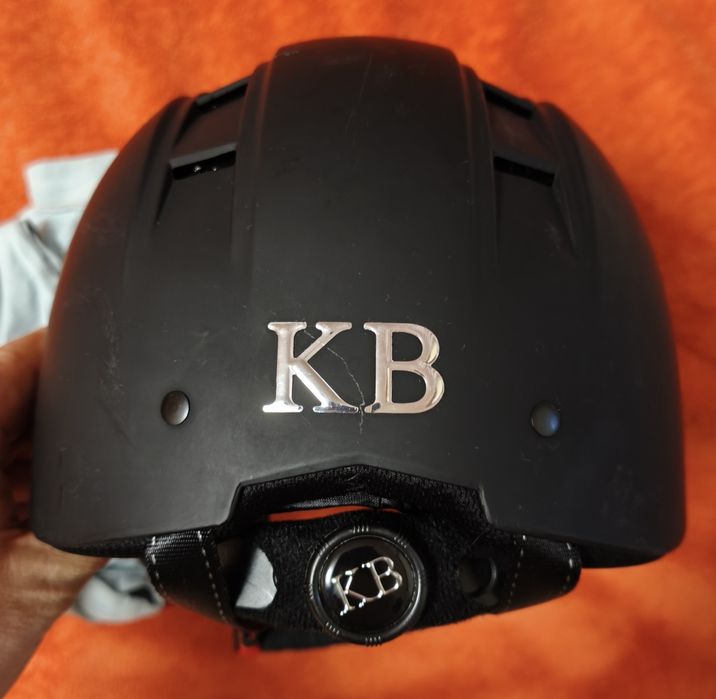 Каска за езда Knightsbridge Accent - размер M 54-56

Продавам